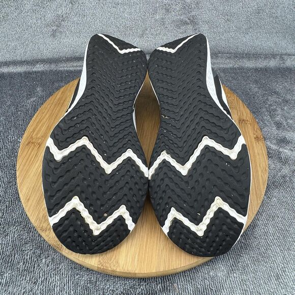 Nike Shoes Womens Size 8.5 Black White Revolution 5 Running Sneaker BQ3207-002 - Picture 7 of 9